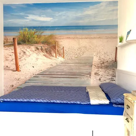 Appartement With Mini Balcony